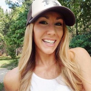 Meet your Posher, Dee